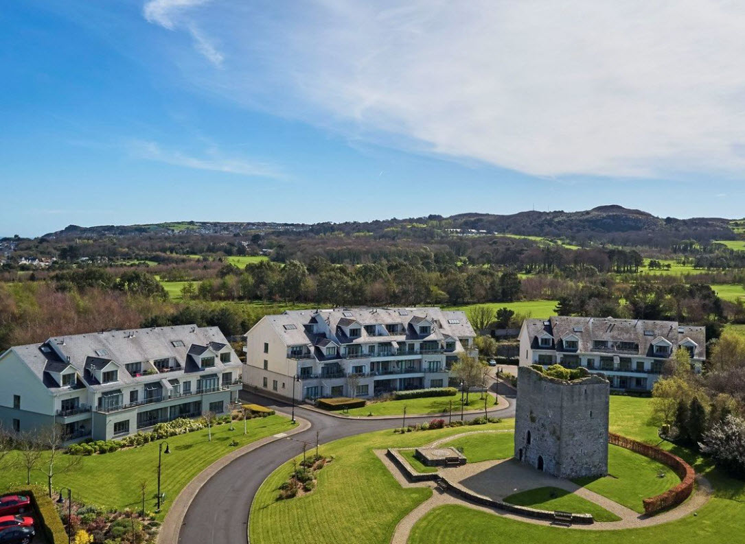 Corr Castle, Ireland